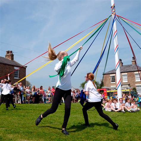 mypoel|maypole meaning.